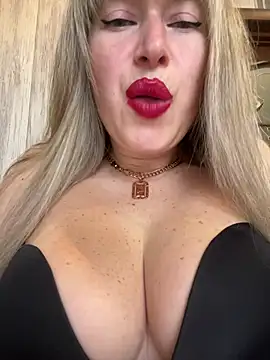 Kittenforyou online show from 03-12-26, 09:48