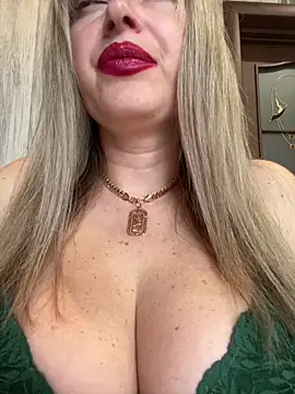 Kittenforyou online show from 03-25-26, 12:33