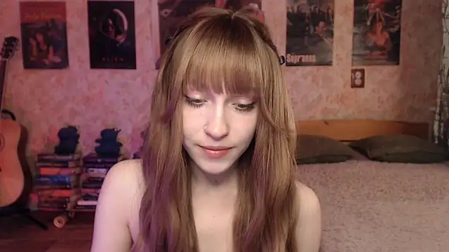 Friendly Ellie online show from 04-12-26, 12:26