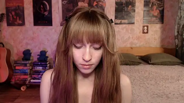 Friendly Ellie online show from 06-05-26, 01:17