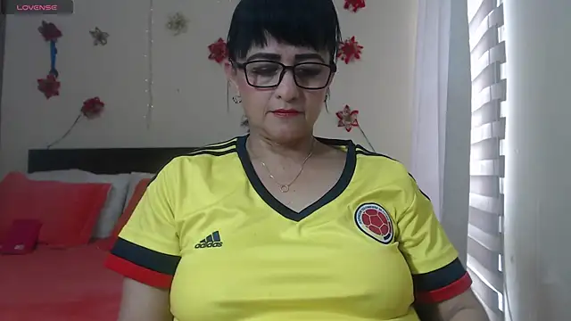 Snapshot of ISABEEL_SOFIA01 chatting on 03-20-25, 03:36 ISABEEL SOFIA01 online show from 03-20-25, 03:36