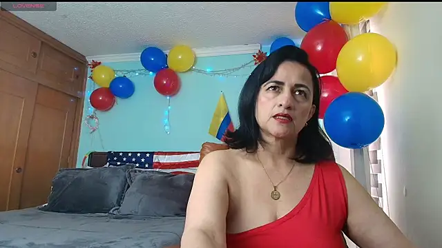 ISABEEL SOFIA01 online show from 06-14-26, 04:31