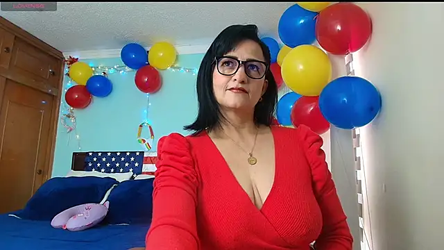 Snapshot of ISABEEL_SOFIA01 chatting on 06-19-26, 04:22 ISABEEL SOFIA01 online show from 06-19-26, 04:22