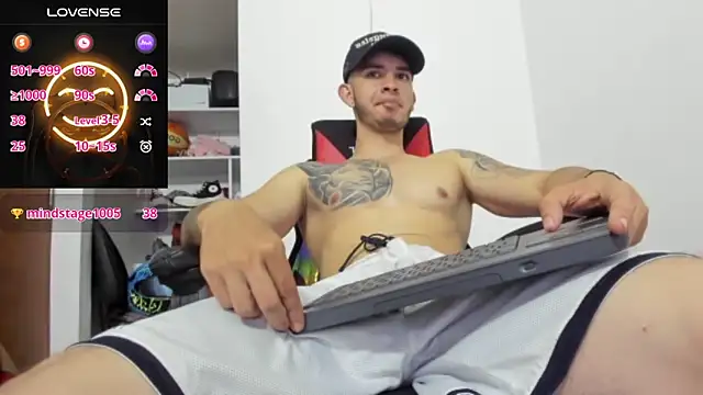 Snapshot of freestyle_blake1 chatting on 03-16-25, 05:14 freestyle blake1 online show from 03-16-25, 05:14