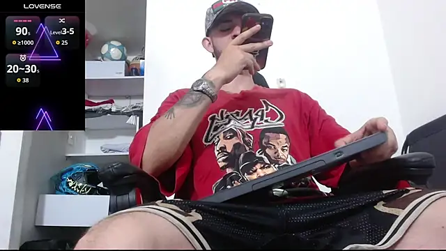 Snapshot of freestyle_blake1 chatting on 11-06-25, 01:34 freestyle blake1 online show from 11-06-25, 01:34