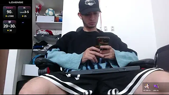 Snapshot of freestyle_blake1 chatting on 11-20-25, 12:38 freestyle blake1 online show from 11-20-25, 12:38