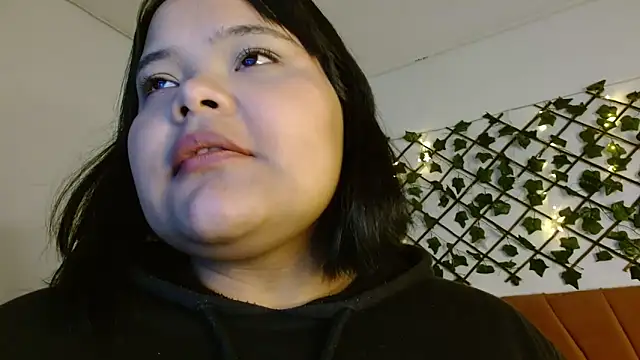 Snapshot of sexychubby___ chatting on 02-28-25, 09:55 sexychubby    online show from 02-28-25, 09:55