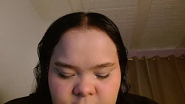 Snapshot of sexychubby___ chatting on 02-04-26, 06:47 sexychubby online show from 02-04-26, 06:47