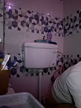 Snapshot of Adityagj123 chatting on 10-09-25, 01:09 Adityagj123 online show from 10-09-25, 01:09