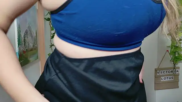 Snapshot of victorialotus chatting on 02-02-25, 07:41 victorialotus online show from 02-02-25, 07:41