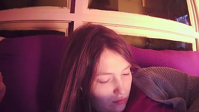 Snapshot of Angelk43 chatting on 02-19-26, 06:53 Angelk43 online show from 02-19-26, 06:53