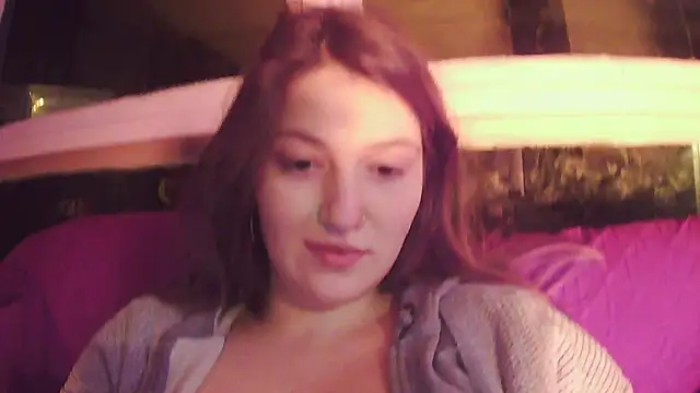 Snapshot of Angelk43 chatting on 02-20-26, 04:53 Angelk43 online show from 02-20-26, 04:53