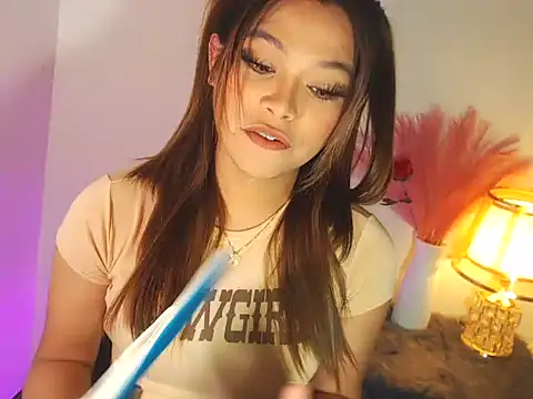 Snapshot of MajesticKitana chatting on 11-25-25, 05:40 MajesticKitana online show from 11-25-25, 05:40