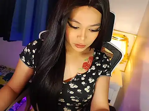 Snapshot of MajesticKitana chatting on 01-06-26, 05:11 MajesticKitana online show from 01-06-26, 05:11