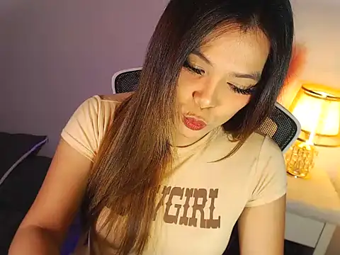 Snapshot of MajesticKitana chatting on 03-05-26, 04:08 MajesticKitana online show from 03-05-26, 04:08