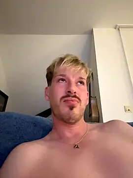 Snapshot of creampieboytim chatting on 10-08-25, 06:16 creampieboytim online show from 10-08-25, 06:16