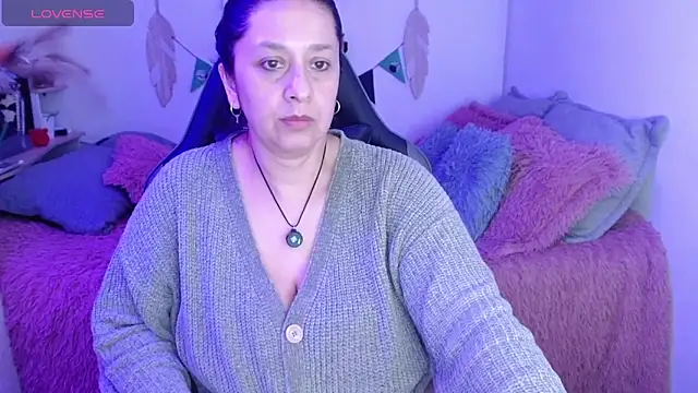 camilalatti online show from 06-19-26, 12:59