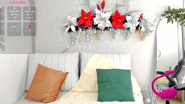 Snapshot of EmmaFerrary chatting on 11-26-25, 04:08 EmmaFerrary online show from 11-26-25, 04:08