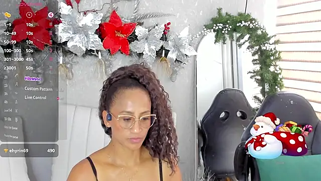 Snapshot of EmmaFerrary chatting on 12-02-25, 06:36 EmmaFerrary online show from 12-02-25, 06:36