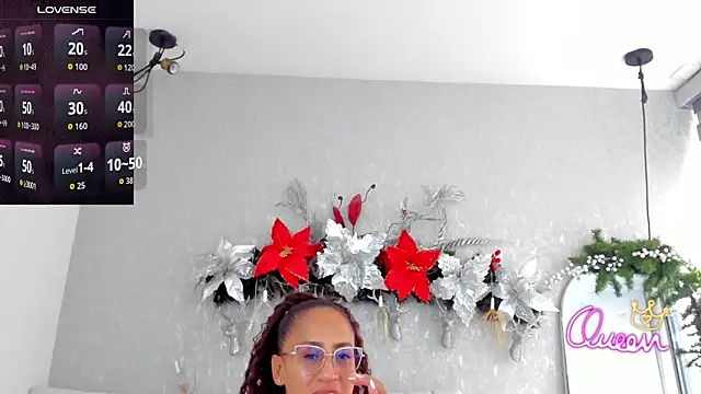 Snapshot of EmmaFerrary chatting on 01-06-26, 06:22 EmmaFerrary online show from 01-06-26, 06:22