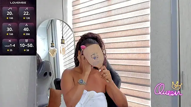 Snapshot of EmmaFerrary chatting on 01-15-26, 04:11 EmmaFerrary online show from 01-15-26, 04:11