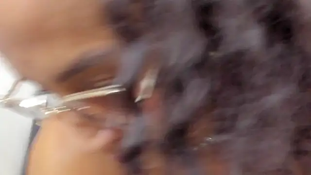 Snapshot of EmmaFerrary chatting on 02-03-26, 05:40 EmmaFerrary online show from 02-03-26, 05:40