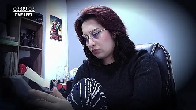Snapshot of Scarlett_Sen chatting on 07-13-26, 01:36 Scarlett Sen online show from 07-13-26, 01:36
