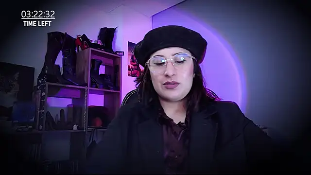 Snapshot of Scarlett_Sen chatting on 07-28-26, 01:21 Scarlett Sen online show from 07-28-26, 01:21