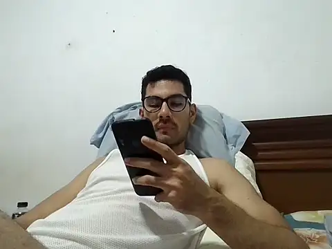 Snapshot of x-sebastian chatting on 10-05-25, 07:12 x-sebastian online show from 10-05-25, 07:12