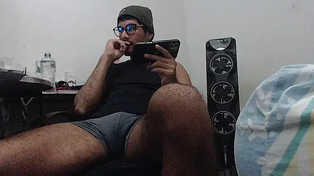 Snapshot of x-sebastian chatting on 01-19-26, 01:09 x-sebastian online show from 01-19-26, 01:09