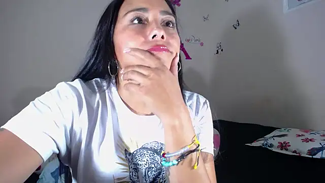 hanna girl21 online show from 07-10-26, 01:43