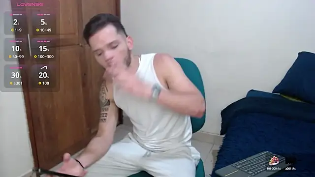 Snapshot of ramseesh chatting on 09-27-25, 12:59 ramseesh online show from 09-27-25, 12:59