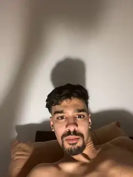 Snapshot of Hermanooooooo chatting on 12-16-24, 12:59 Hermanooooooo online show from 12-16-24, 12:59