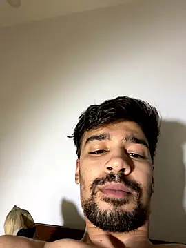 Snapshot of Hermanooooooo chatting on 01-11-26, 02:16 Hermanooooooo online show from 01-11-26, 02:16