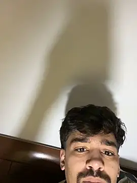 Snapshot of Hermanooooooo chatting on 02-02-26, 02:38 Hermanooooooo online show from 02-02-26, 02:38