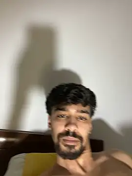 Snapshot of Hermanooooooo chatting on 03-01-26, 04:03 Hermanooooooo online show from 03-01-26, 04:03