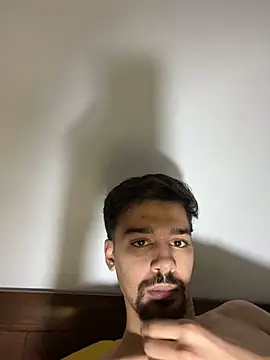 Snapshot of Hermanooooooo chatting on 03-10-26, 03:11 Hermanooooooo online show from 03-10-26, 03:11