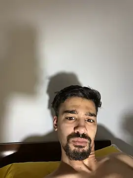 Snapshot of Hermanooooooo chatting on 03-15-26, 03:29 Hermanooooooo online show from 03-15-26, 03:29