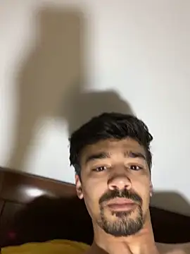 Hermanooooooo online show from 05-12-26, 01:52