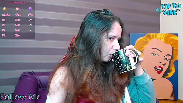 iris nikhols online show from 09-22-25, 02:13