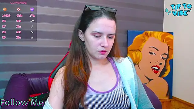 iris nikhols online show from 10-29-25, 10:00