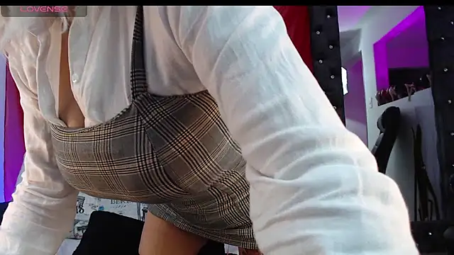 Snapshot of kimberlybirdx chatting on 11-09-25, 09:35 kimberlybirdx online show from 11-09-25, 09:35