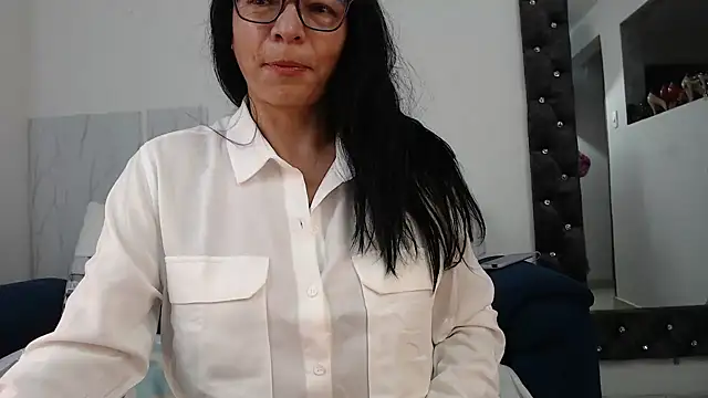 Snapshot of kimberlybirdx chatting on 02-04-26, 11:27 kimberlybirdx online show from 02-04-26, 11:27