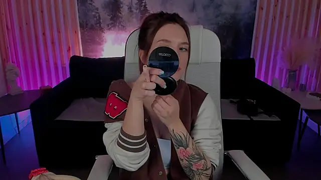 JennyDens online show from 02-10-25, 05:47