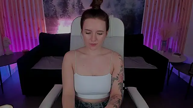 JennyDens online show from 02-10-25, 08:53