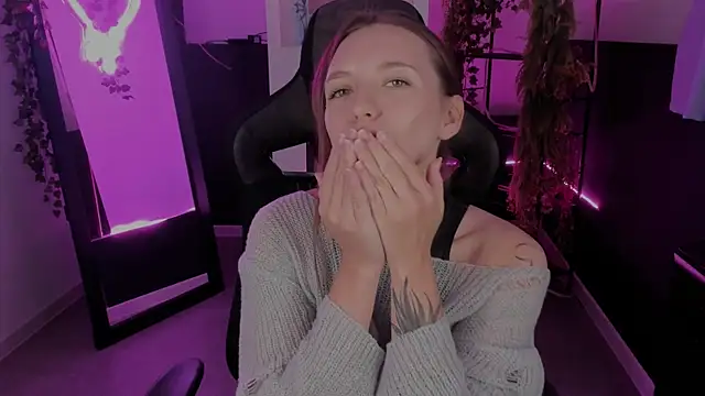 JennyDens online show from 09-28-25, 03:28