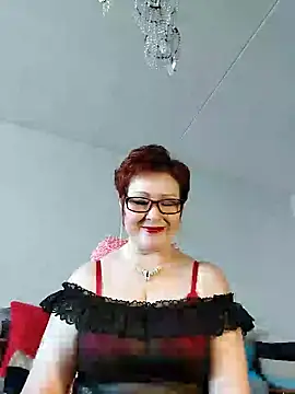 Snapshot of Fire_Night chatting on 12-08-24, 08:20 Fire Night online show from 12-08-24, 08:20