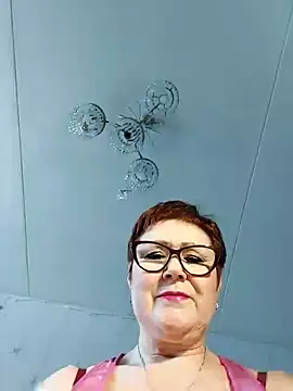 Snapshot of Fire_Night chatting on 01-16-25, 08:22 Fire Night online show from 01-16-25, 08:22