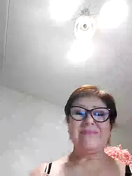 Snapshot of Fire_Night chatting on 03-18-25, 02:26 Fire Night online show from 03-18-25, 02:26