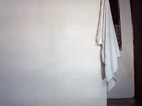 Snapshot of mooncakebunnyx chatting on 10-02-25, 01:45 mooncakebunnyx online show from 10-02-25, 01:45